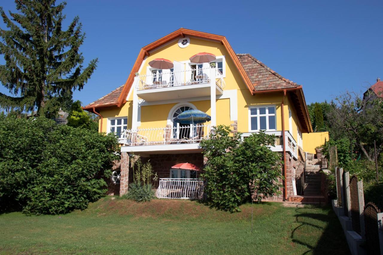 Gyöngyöm Apartman Balatonalmádi Dış mekan fotoğraf