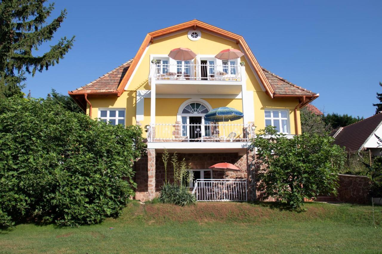 Gyöngyöm Apartman Balatonalmádi Dış mekan fotoğraf