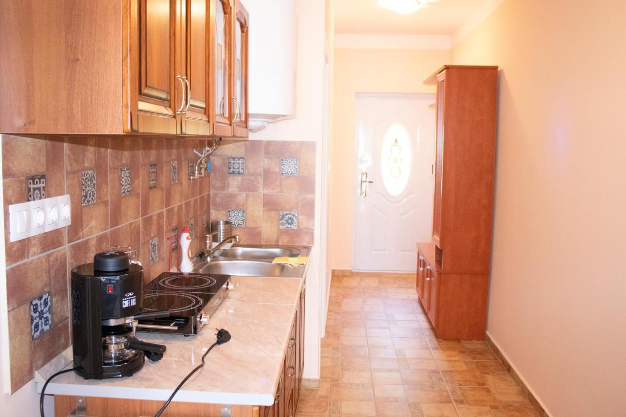 Gyöngyöm Apartman Balatonalmádi Dış mekan fotoğraf
