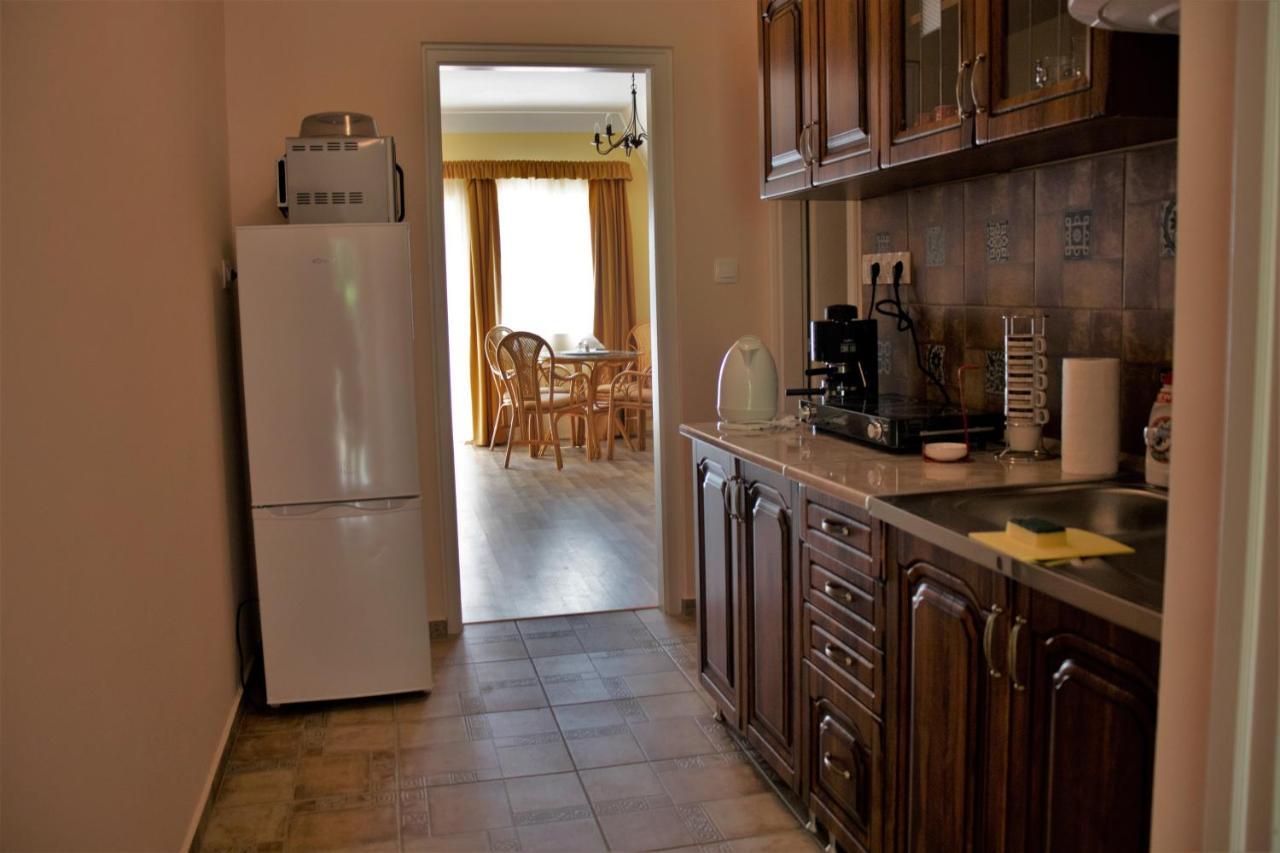 Gyöngyöm Apartman Balatonalmádi Dış mekan fotoğraf
