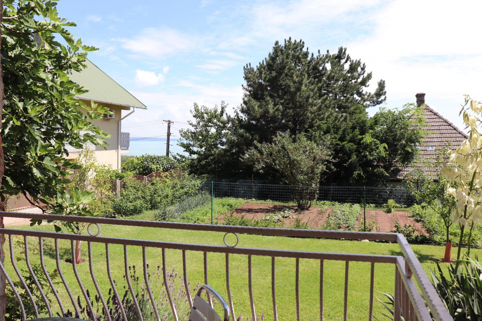 Gyöngyöm Apartman Balatonalmádi Dış mekan fotoğraf